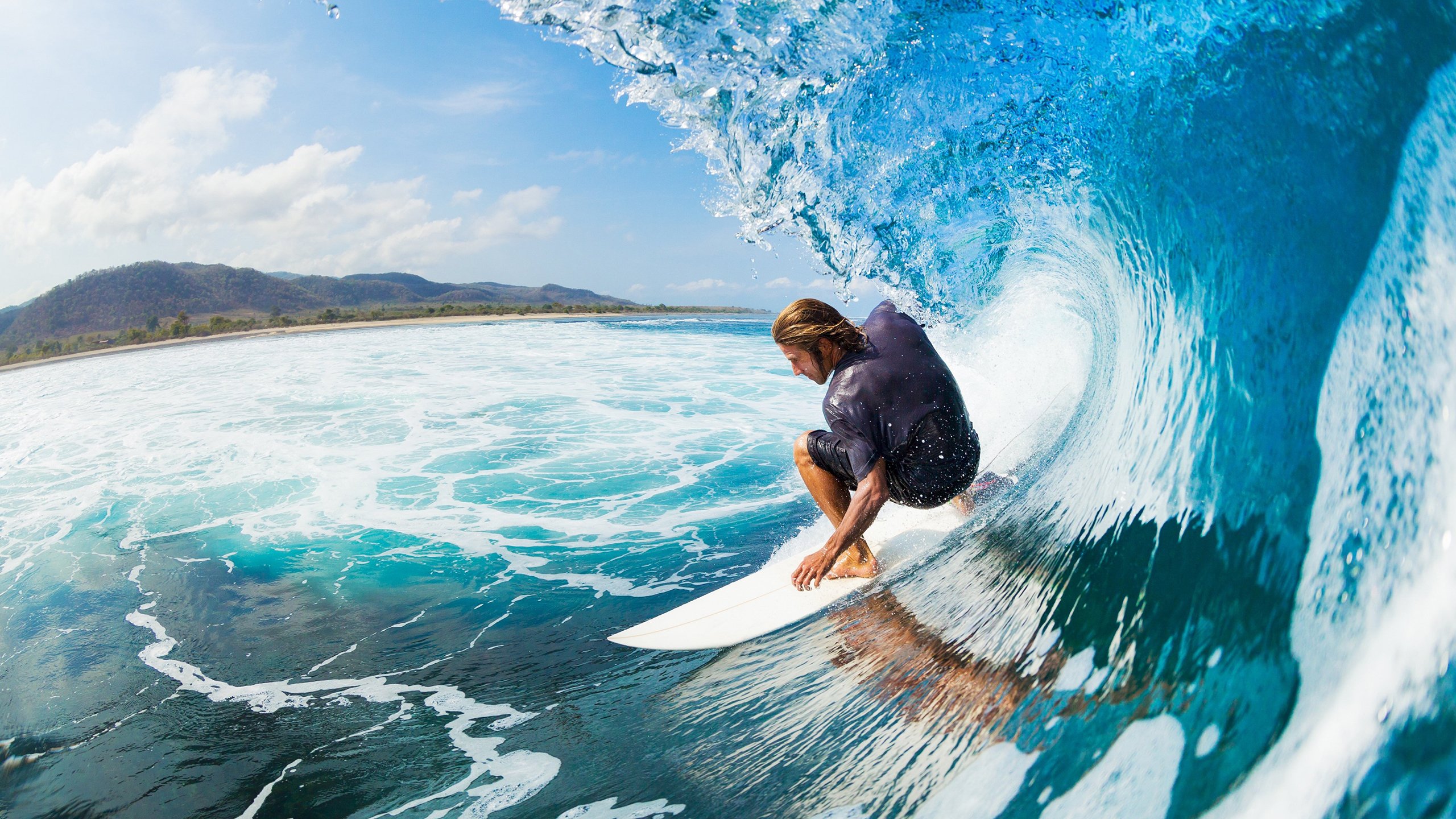 多项目中游泳选手体现团队成长潜力，业余游泳队