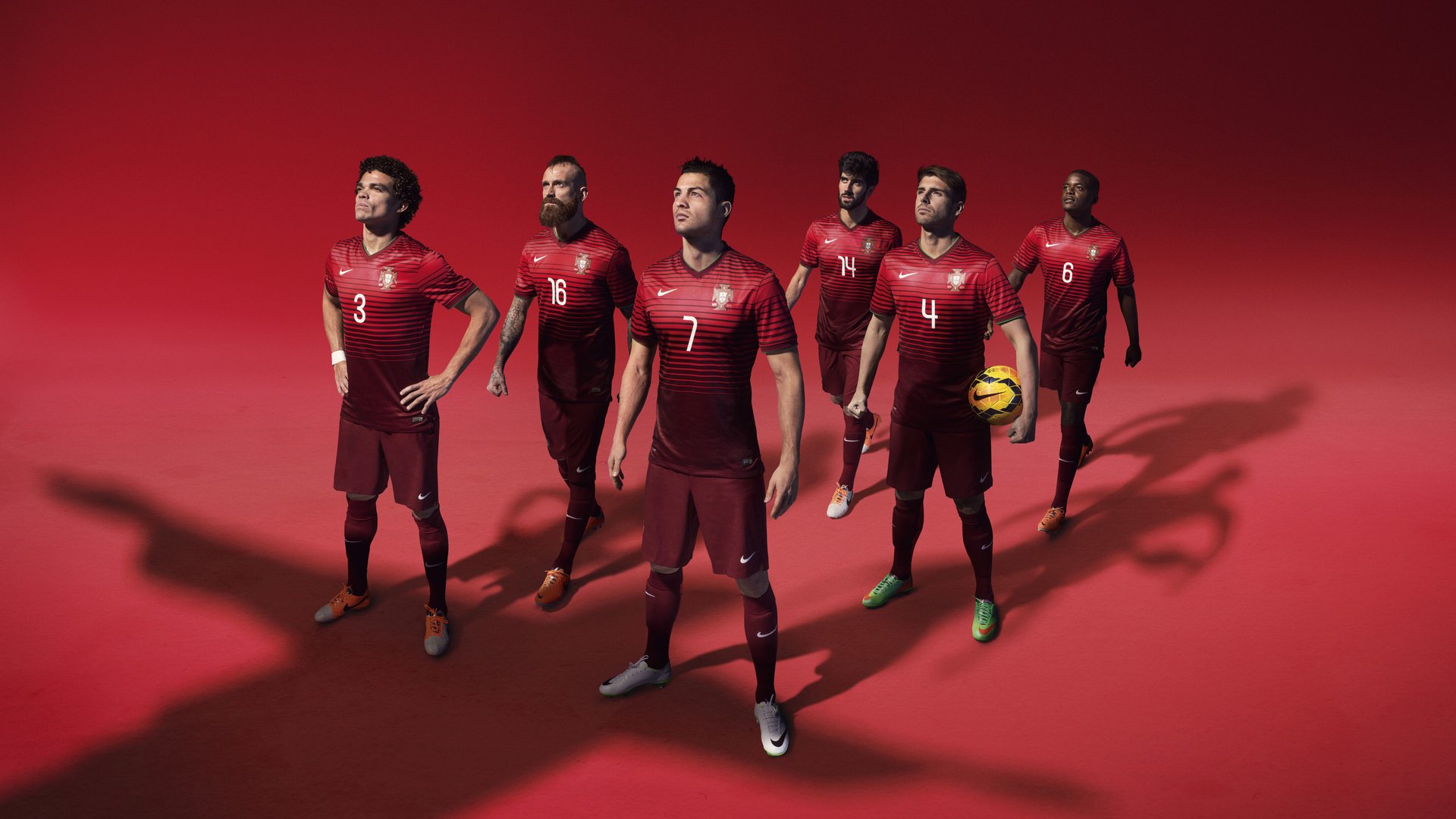 巴黎圣日耳曼稳步跻身榜首,豪取多连胜